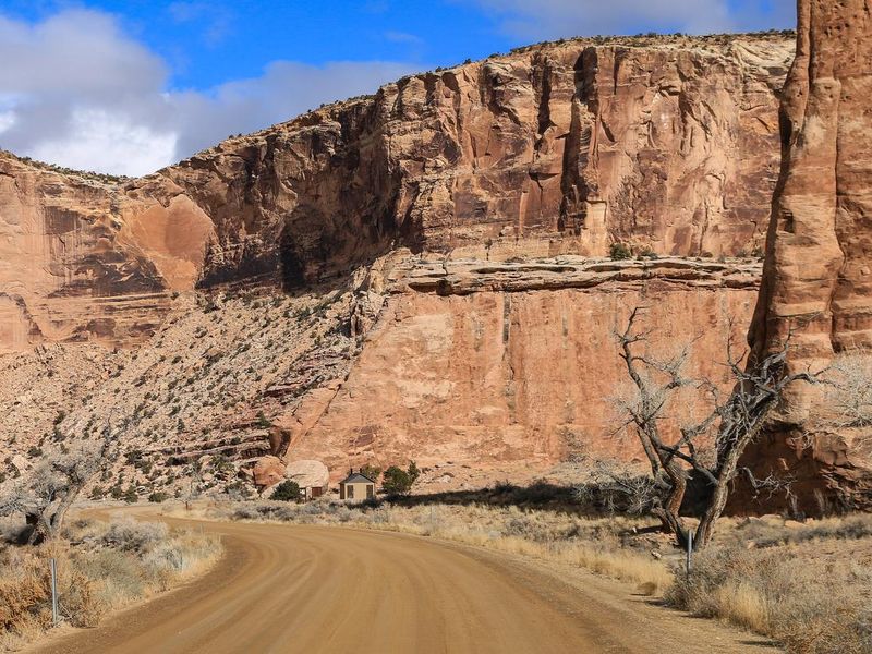 The alcove area, sites 18-21.
