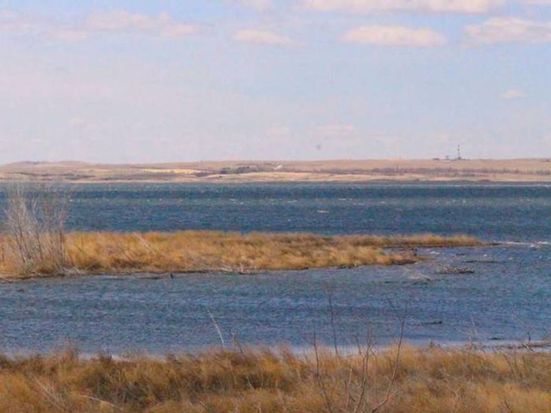 Crisp fall day overlooking Lake Sakakawea