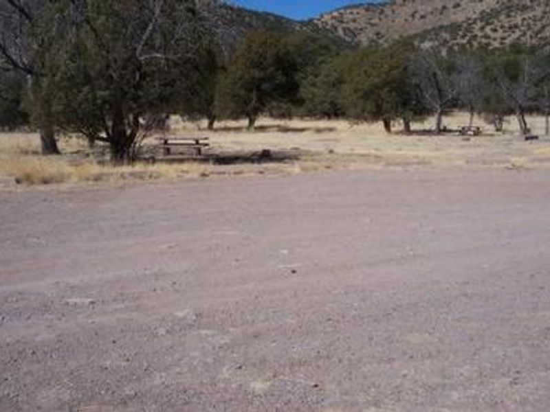 Smooth gravel road entry