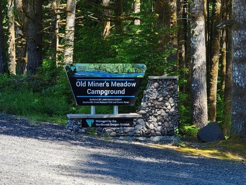 Old Miner's Meadow Group Campground portal sign