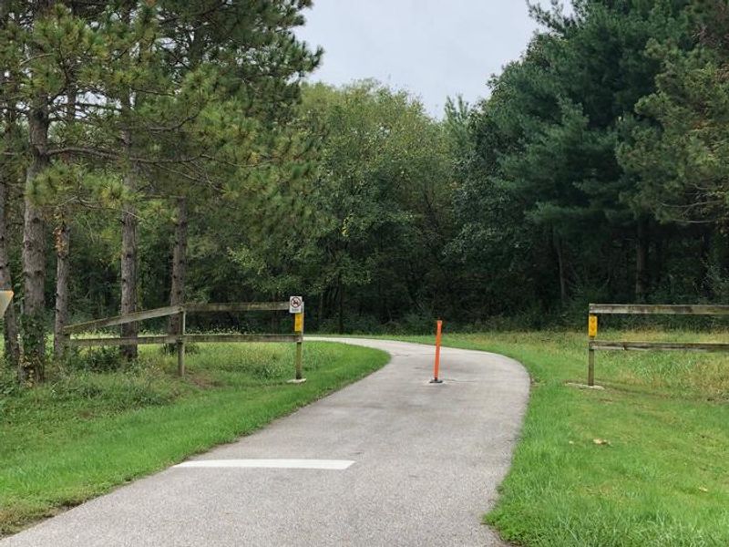 Wallashuck Volksweg Trail Crossing