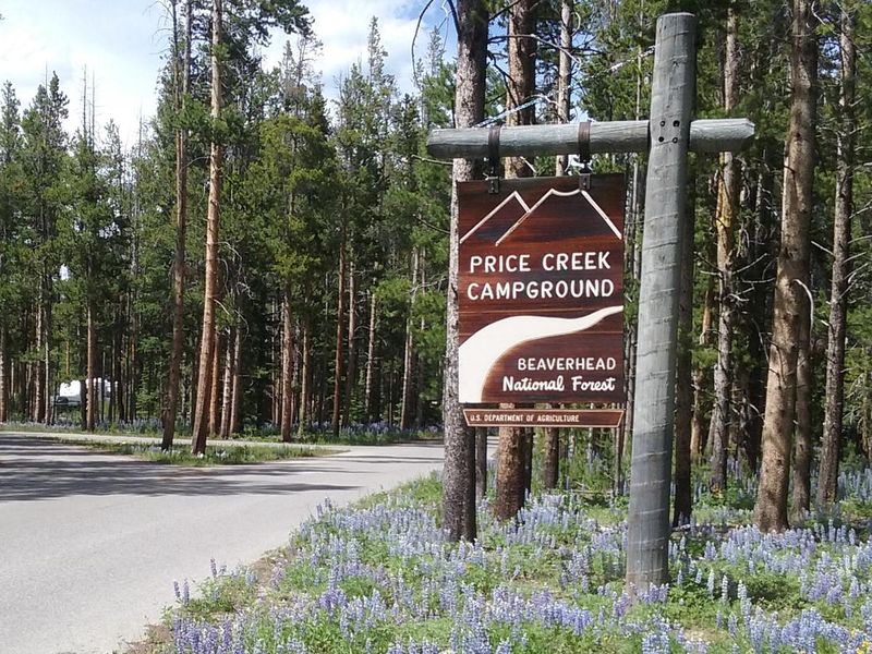 Entrance sign to Price Creek Campground