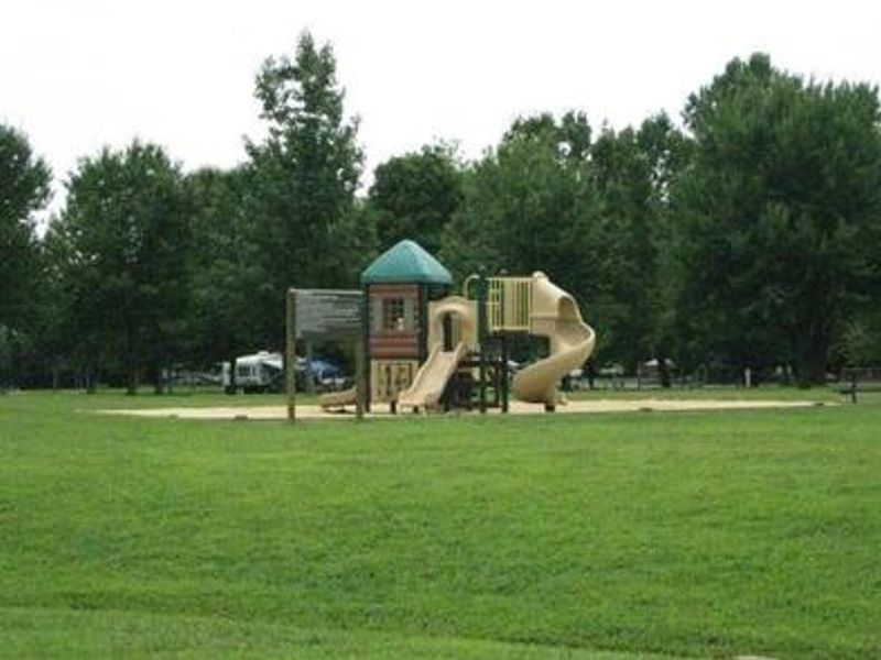 Playground located in the center of the campground