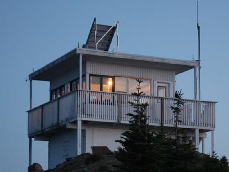 Lunch Peak Lookout at dusk.