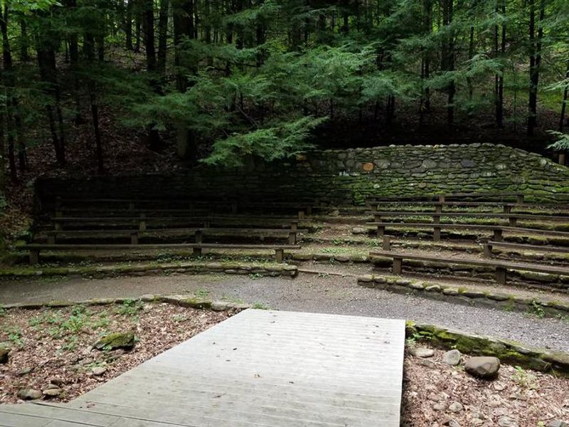 AMPTHITHEATER SEATING