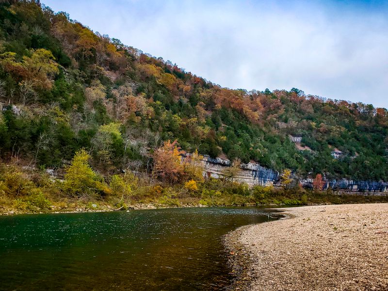 The gravel bar at South Maumee offers beautiful views of the river and cliffs. Drive-in camping is not permitted on the gravel bar.