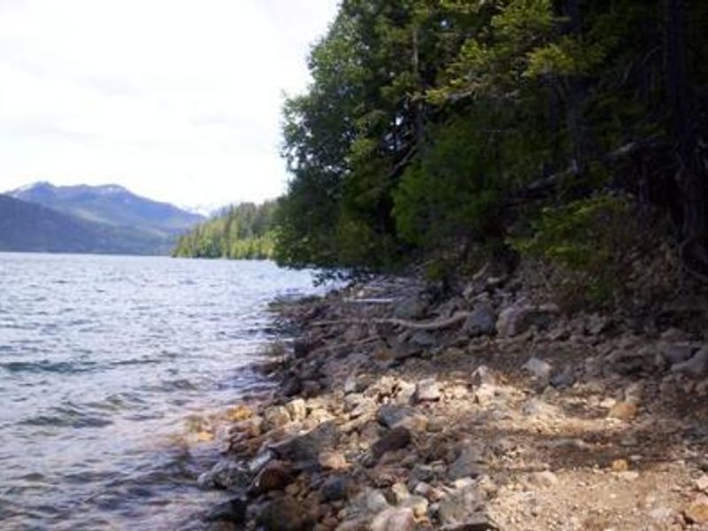 Lake shore at East Kachess Group Site