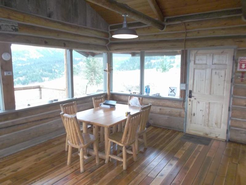 kitchen table with 6 chairs