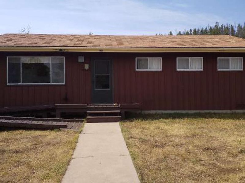 Bow River Ranger Station