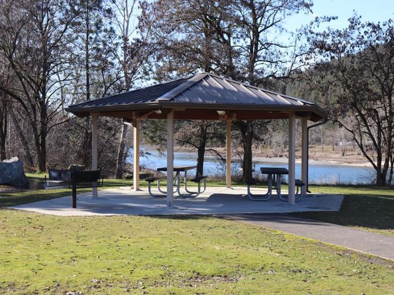 The small day use pavilion at Pink House Recreation Site. 