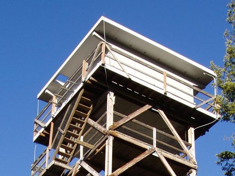 Cabin Heybrook lookout