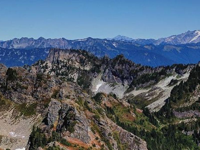 View of surrounding mountains on the Mt. Baker-Snoqualmie National Forest