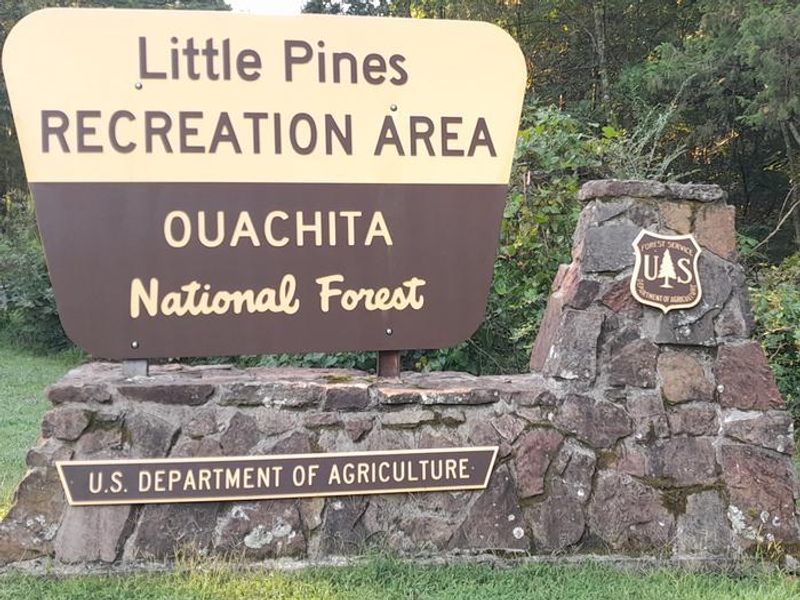 Entrance to Little Pines Recreation Area