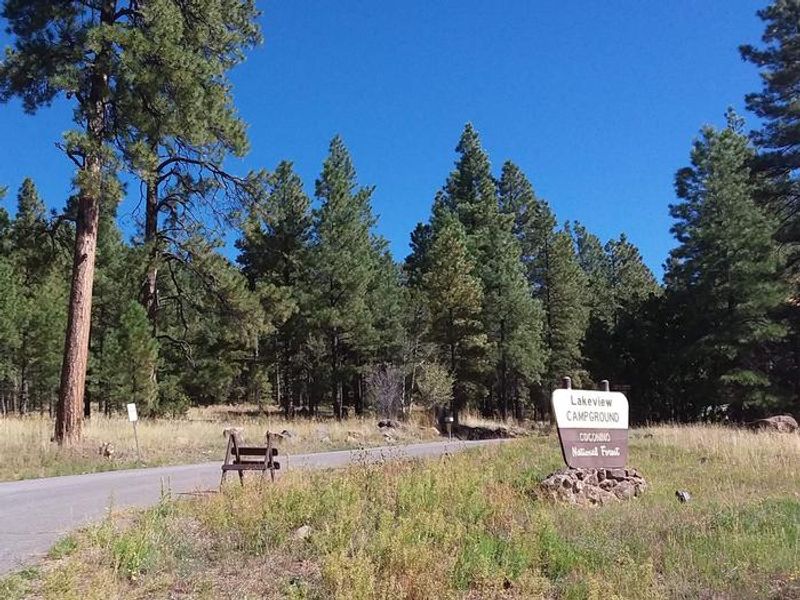 Lakeview Campground entrance sign