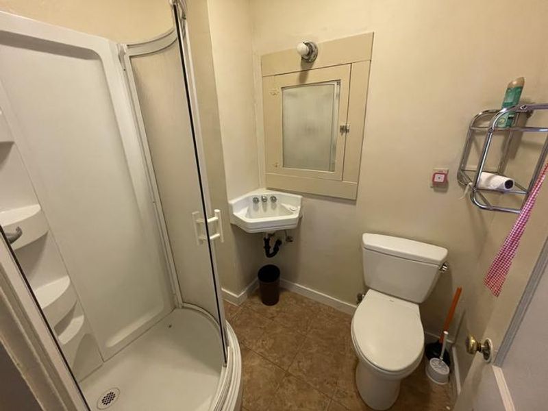 Bathroom of Portal Bunkhouse with standing shower.