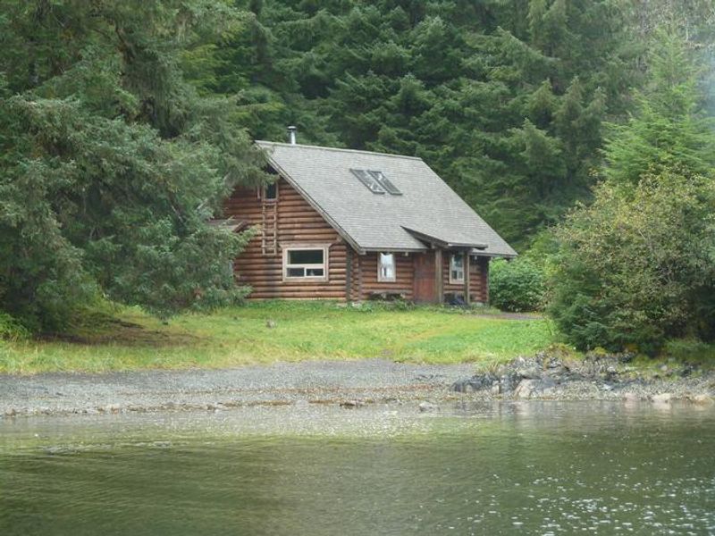 SAMSING COVE CABIN
