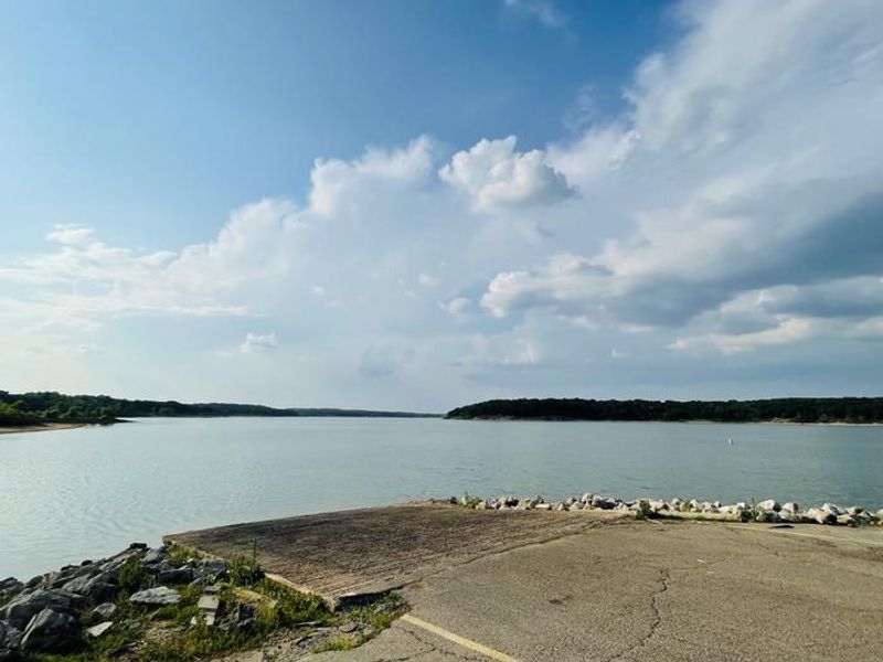 A photo of facility BUNCOMBE CREEK with Boat Ramp