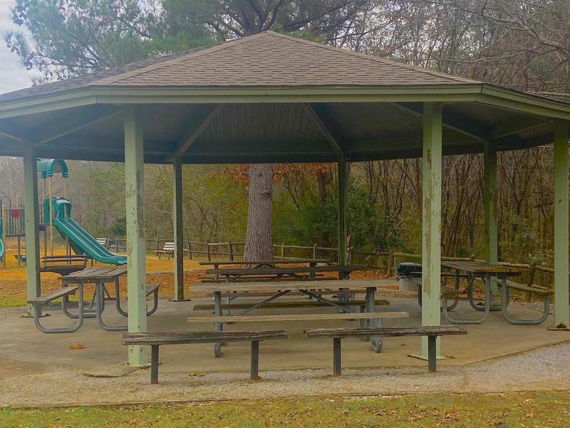 Tom Bevill East Bank Shelters have access to a playground, fishing pier, and a Visitor Center for customers.