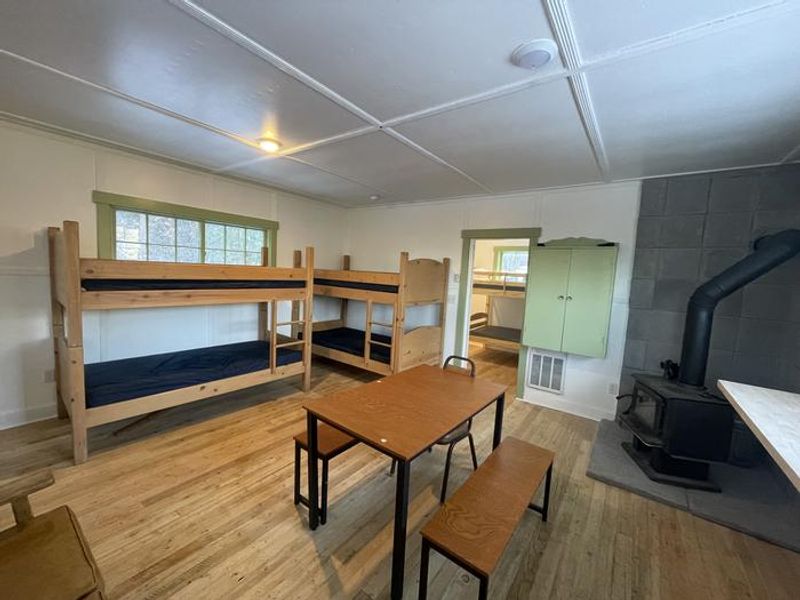 Dining and cooking prep area