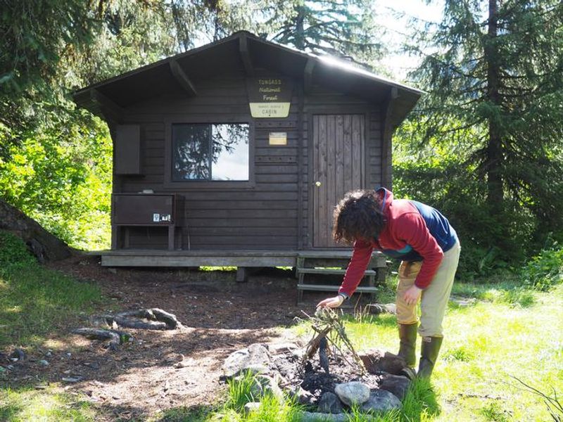 Enjoying Shakes Slough 1 Cabin 
