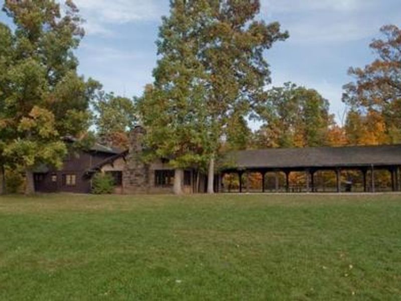 The Ledges shelter in late summer