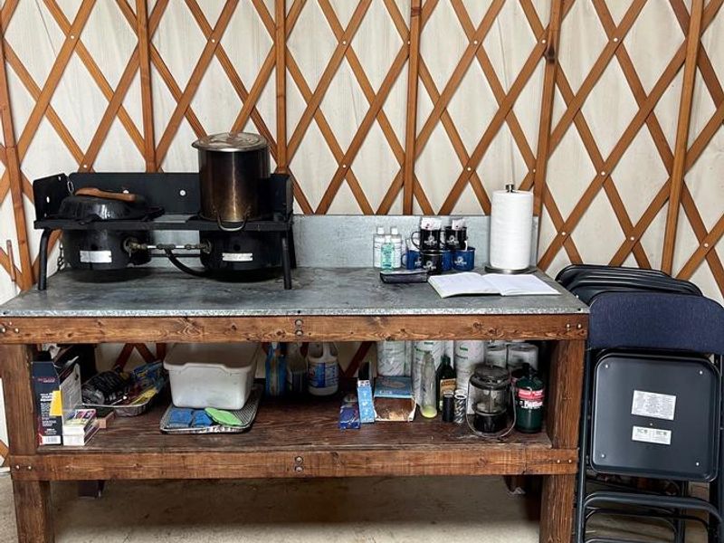 Up close view of basic ammenties (guests are advised to bring their own cookware, as the ones provided to go missing occasionally. 