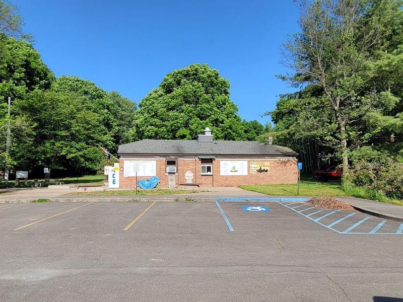 Ives Run Camp Store - Located in the day use area, the store sells food, camping supplies and kayak rentals