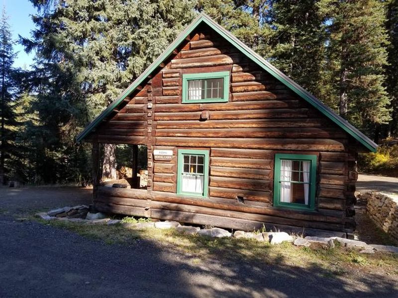ADAMS RANGER STATION