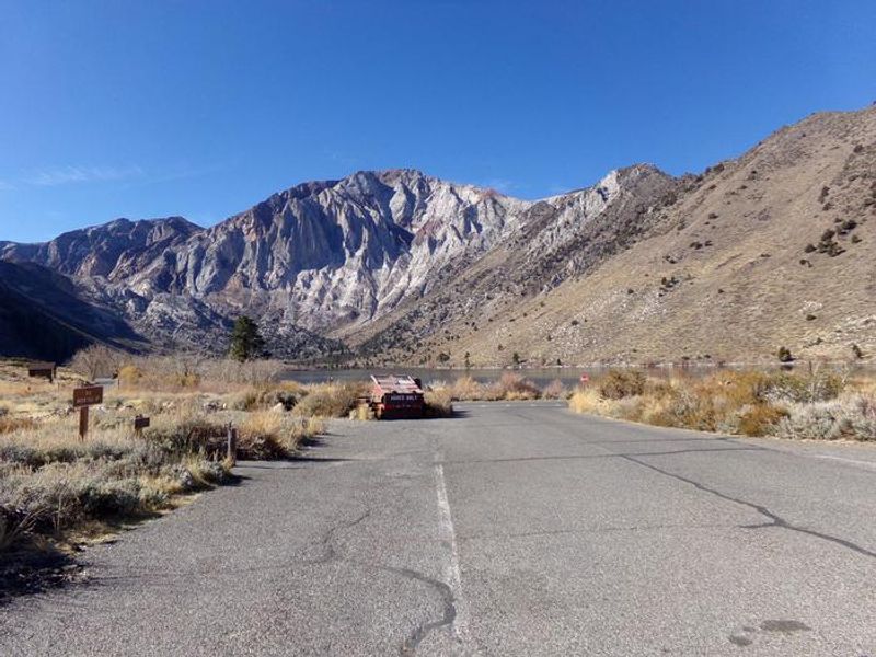 Convict Lake Campground entrance