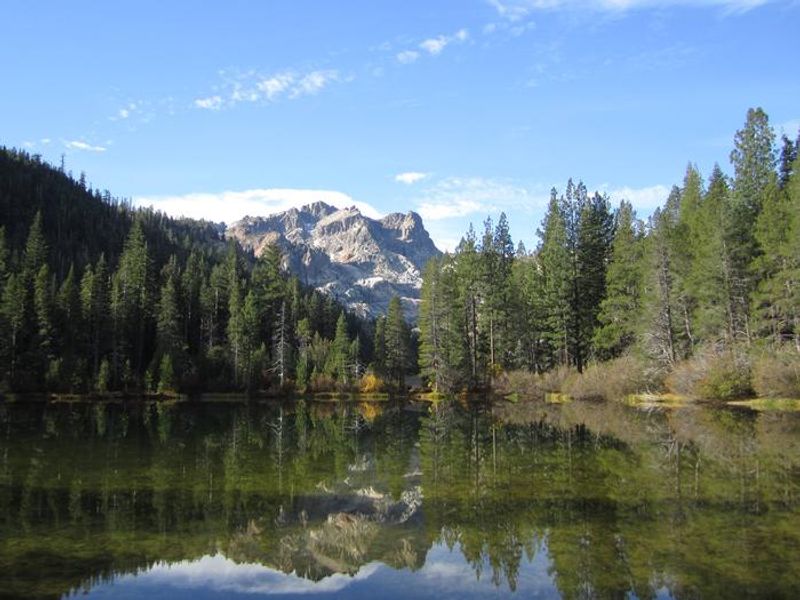 Sierra Buttes at Sardine Lake