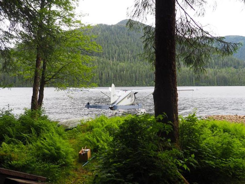 Floatplane on Eagle Lake