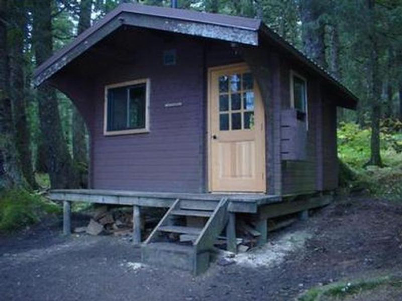 Young Lake (North) Cabin