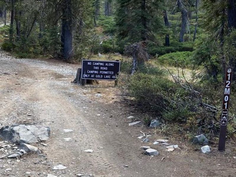 No camping along road to Gold Lake 4X4 Campground