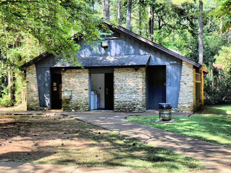 Old 41 #3 Campground Bath House.
