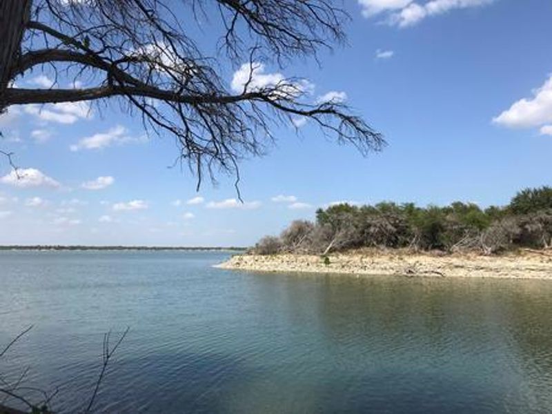 View of Waco Lake at Reynolds Creek park