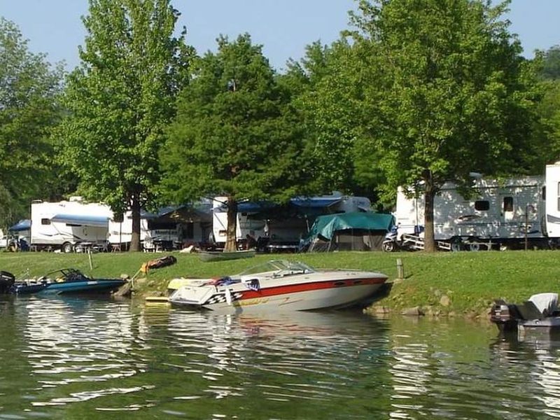 Boat Mooring at Bulltown Campground 