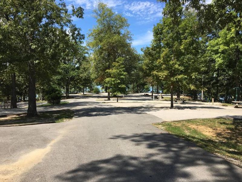 WILLOW GROVE CAMPGROUND