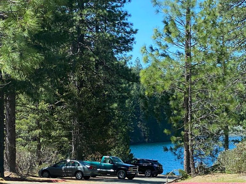 photo of the boat ramp parking lot