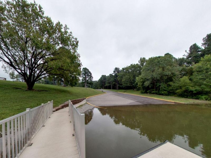 Dog Creek from Courtesy Dock
