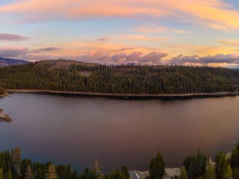 Aerial photo of Lake Alpine