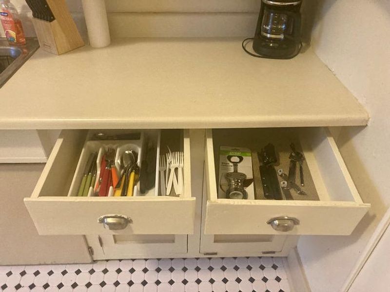 Silverware and utensils are provided. Cleaning service is NOT provided. Before leaving, renters are expected to clean the cabin; this includes washing dishes, sweeping and mopping floors, wiping down countertops, and removing ALL trash.