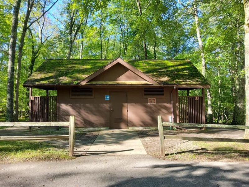 Nichols Lake South Campground