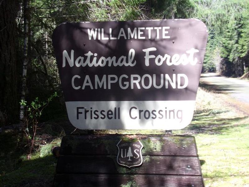 Frissell Crossing Sign