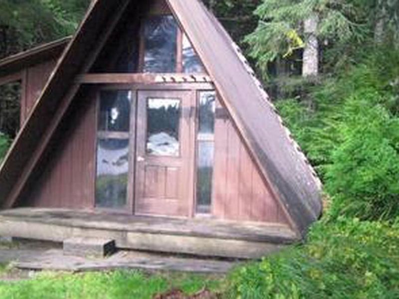 Salt Chuck East Cabin