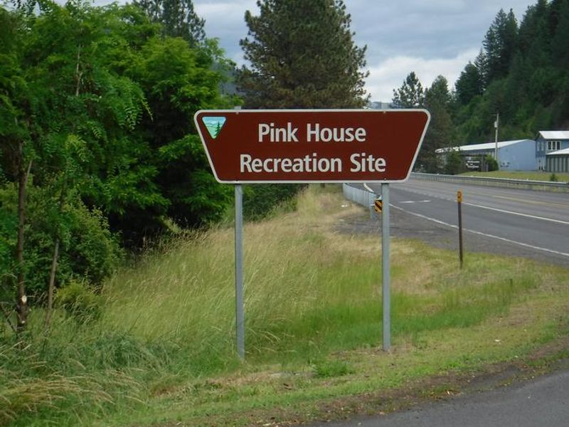 Entrance sign to Pink House Recreation Site. 