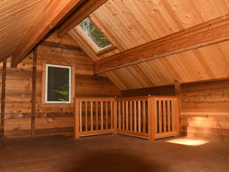 Point Amargura Cabin Interior: Second Floor