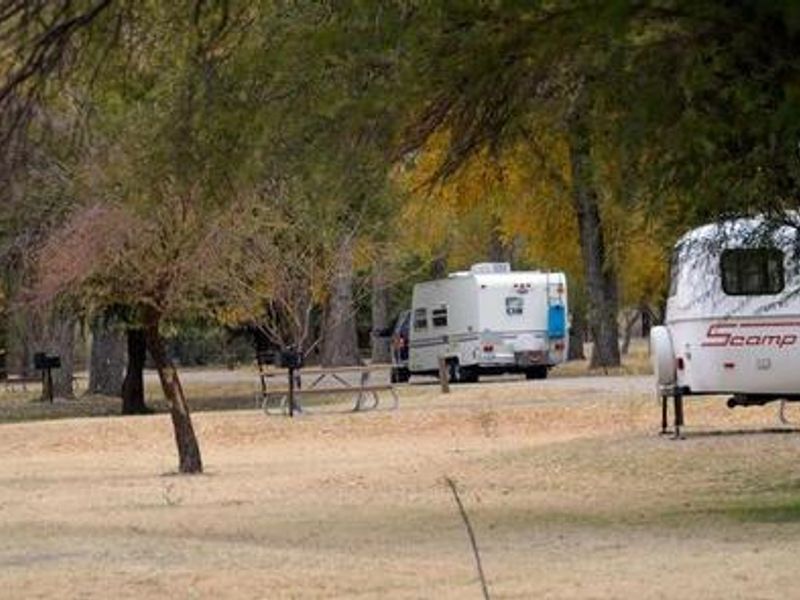 Cottonwood Campground with travel trailers