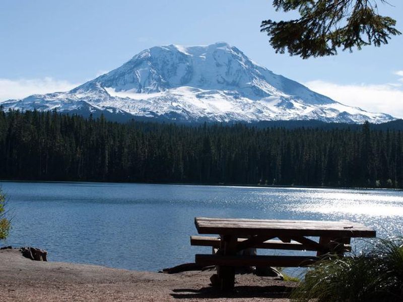 Takhlakh Lake picnic area