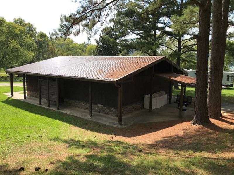 OBEY RIVER PARK STANDARD SHOWER HOUSE WITH EXTERIOR WASHER AND DRYER