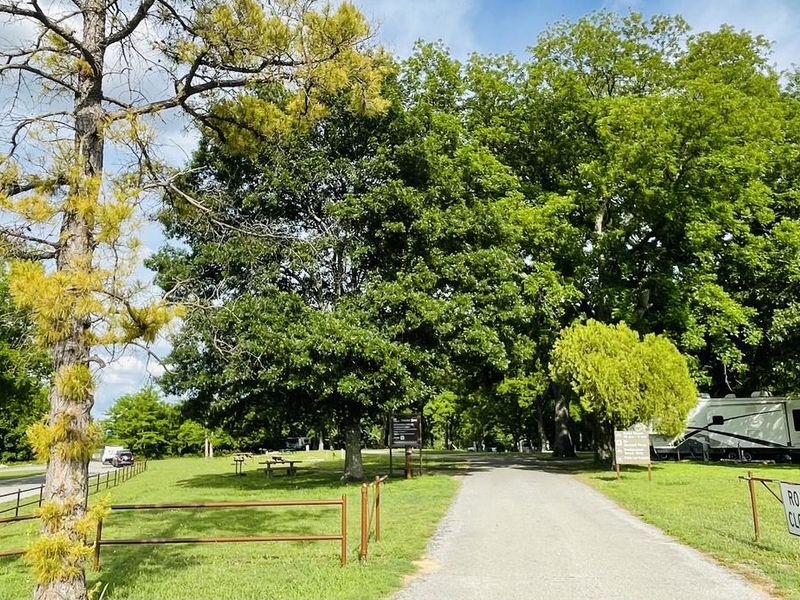 A photo of facility Damsite Texas with Shade